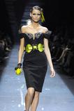 th_28651_Armani_Prive_Haute_Couture_FW_2007-2008_0003_122_1197lo.jpg
