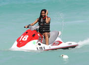 th_706671226_CiaraonthebeachinMiami14.5.2011_69_122_164lo.jpg