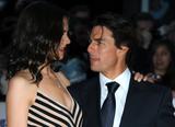 th_44764_celebrity_paradise.com_TheElder_KatieHolmes2010_05_26_TheNationalMovieAwards201018_122_226lo.jpg