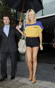 th_879085825_celebrity_paradise.com_TheElder_TheSaturdays2011_08_01_LeavingLowryHotelinManchester7_123_386lo.jpg