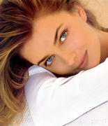 th_84611_Paulinaporizkova68_122_418lo.jpg
