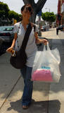 th_36725_JLH_Out__About_698_123_506lo.jpg
