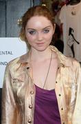 th_33516_Tikipeter_Lily_Cole_Opens_The_New_Pop_Up_Store_006_123_561lo.jpg
