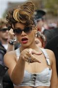 th_142407403_RihannafilmingWefoundloveintheNewLodgeareaofnorthBelfastNorthernIreland27.9.2011_05_122_73lo.jpg
