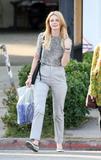 Mischa Barton shopping