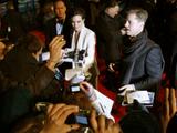 th_99527_Angelina_Jolie_-_The_curious_case_of_Benjamin_Button_-_premiere_in_Berlin_19-1-2009_010_122_995lo.jpg