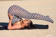Aria Giovanni - Checkered Yoga 1 -x12hrpnno1.jpg