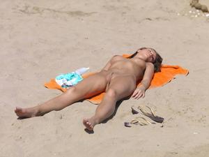 Nude Beach Girl [58 Pics]-i69m6ojucv.jpg